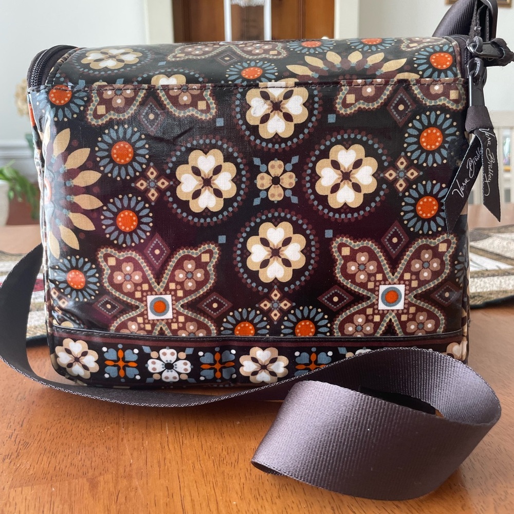 Vera Bradley stay cooler lunch bag in Canyon pattern - Picture 2 of 5